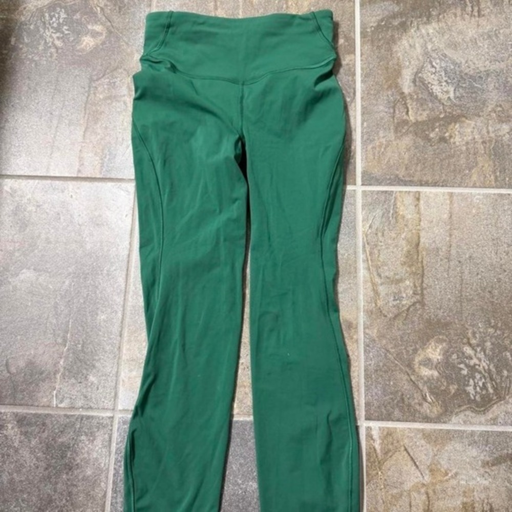 Lululemon Base Pace High-Rise Crop 23 Brushed Nulux Everglade Green Size 4